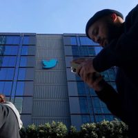Twitter Blue fue suspendido tras oleada de cuentas falsas pero verificadas