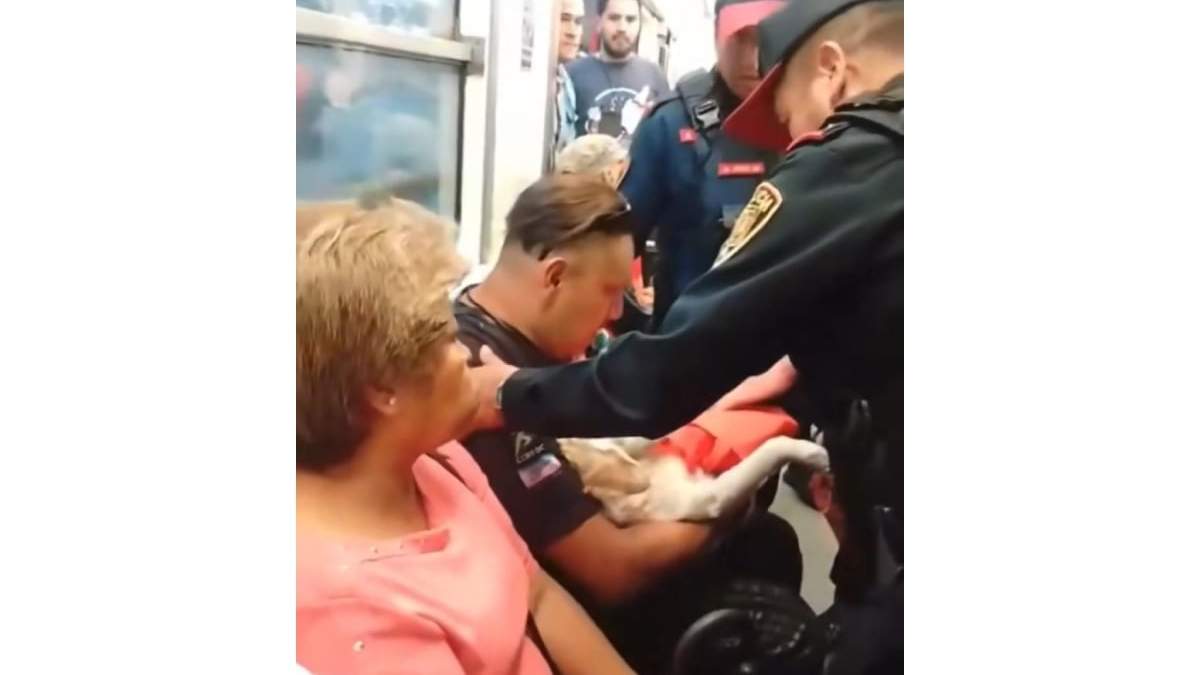 Hombre abordado por los policías
