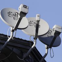 El servicio satelital DirecTV tiene oferta de compra para Dish
