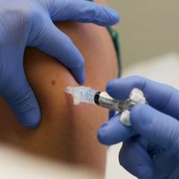 La vacuna rusa comenzó a distribuirse en los hospitales