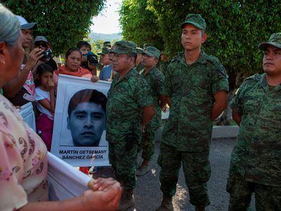 Ayotzinapa: Los militares, premiados