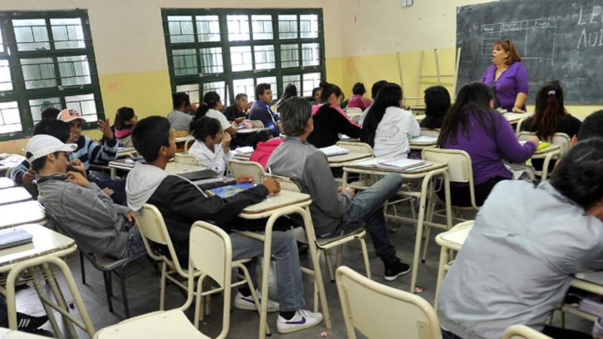 Una escuela secundaria en Neuquén. Fuente: (Twitter)