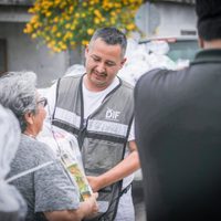 Continúa DIF Tamaulipas entregando apoyos a familias afectadas por lluvias e inundaciones en la frontera