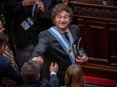 Javier Milei anticipó que el papa León XIV podría visitar la Argentina en noviembre