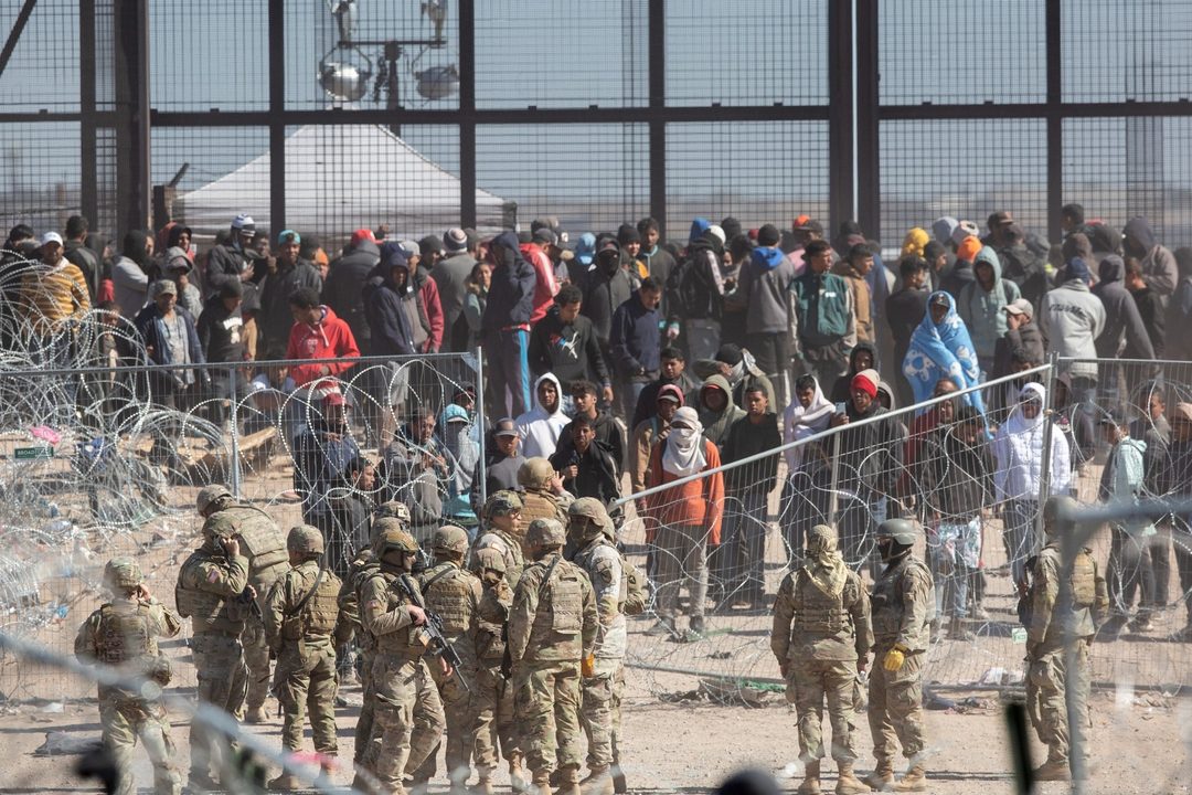 Migrantes eu Foto El Paso Times via AP