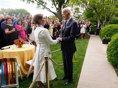 Beatriz Gutiérrez Müller festeja la Batalla de Puebla en la Casa Blanca