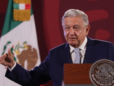 Gobierno de AMLO da a Walmart licencia de libre importación de alimentos sin trámites burocráticos