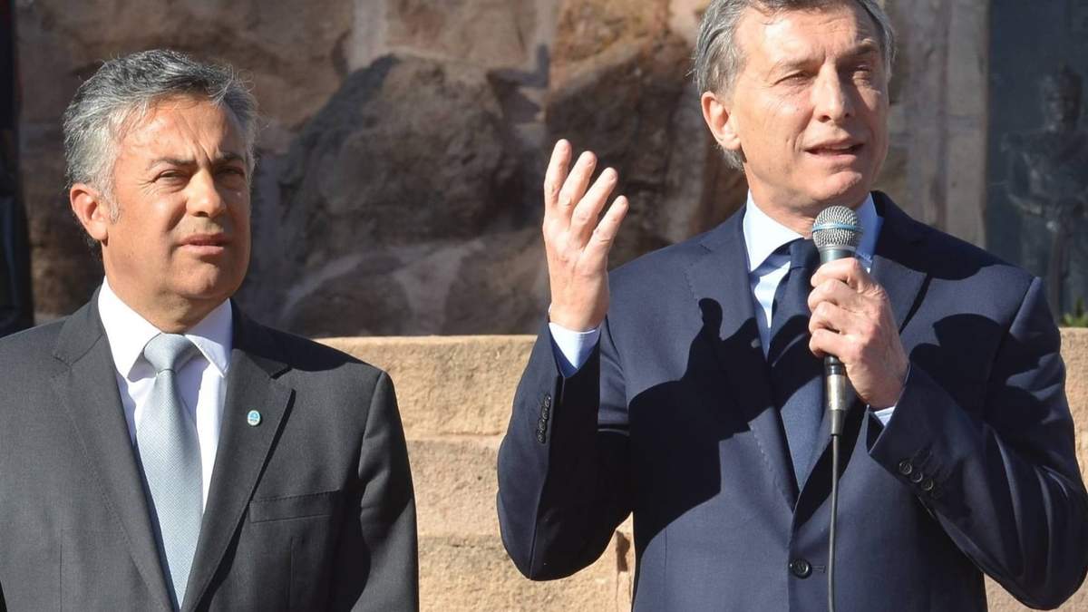 Alfredo Cornejo y Mauricio Macri (foto: Twitter).