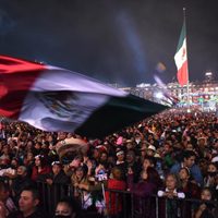 Los Tigres del Norte hicieron rugir al zócalo capitalino