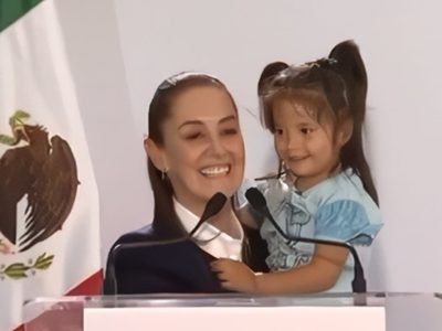 “Va a ser la próxima diputada” dice Sheinbaum a niña de 3 años que interrumpió su discurso
