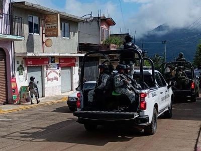 Calcinan a dos jóvenes en Olinalá; Guardia Nacional implementa operativo