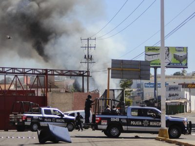 Disturbios en Sinaloa luego de que capturaran al hijo del Chapo Guzmán