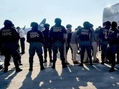 Trasladan a 30 reos de alta peligrosidad a penal de Villa Comaltitlán, Chiapas
