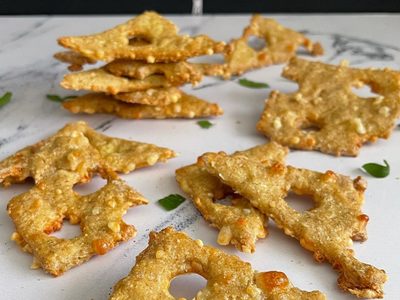 Crackers de avena y queso: así de fácil podés prepararlas para disfrutar a la hora de la merienda