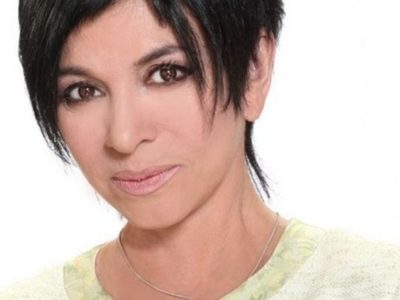 "Hasta la próxima": Mónica Gutiérrez y su emocionante despedida de "Crónicas de la tarde"