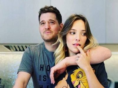 Con pista de hockey y todo: la casa de Luisana Lopilato y Michael Bublé en Vancouver