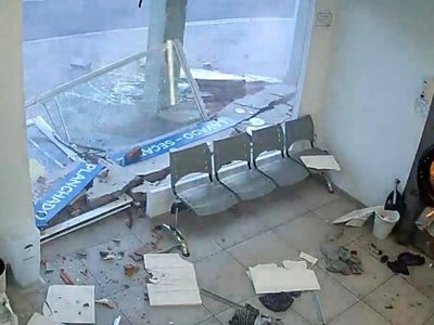 Se salva de milagro: Un hombre sale de una lavandería poco antes de que explote (video)