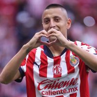 FMF informa que “el Piojo” Alvarado no será sancionado tras lanzar petardo a una sala de prensa