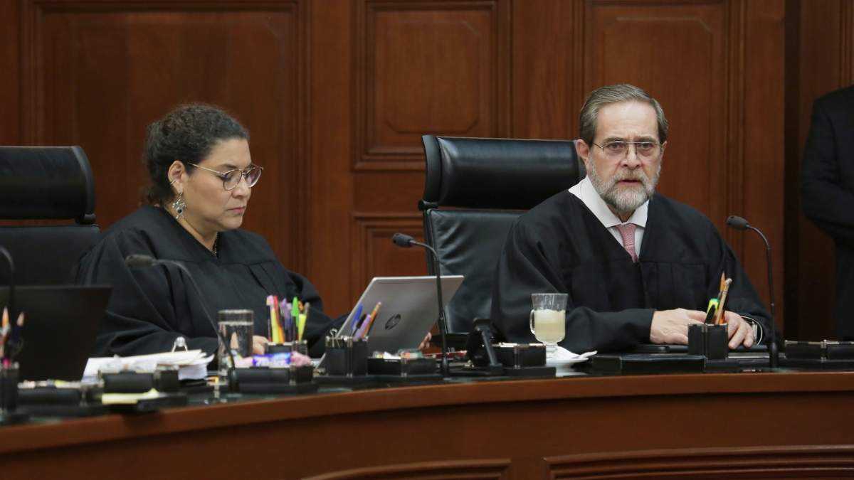 Lenia Batres y Jorge Mario Pardo Rebolledo