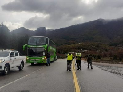S.M. Andes: arribaron 13 vecinos reapatriados desde Andorra