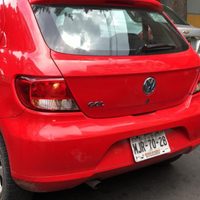Detienen a dos hombres en el auto utilizado para el robo en la Casa de Moneda