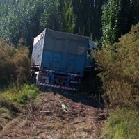 Río Negro conmocionado: la ruta 22, escenario de un accidente fatal