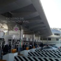 Padres de los 43 normalistas toman casetas de la México-Cuernavaca