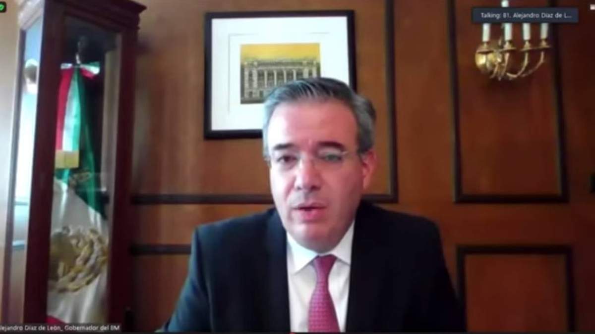 El gobernador del Banco de México, Alejandro Díaz de León, en el Parlamento Abierto