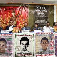 AMLO quiere imponer versión que le da el Ejército en caso Ayotzinapa: Tlachinollan