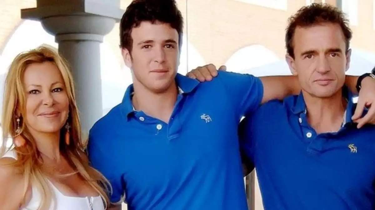 Ana Obregón - Alessandro Lequio - Álex Lequio. Fuente: (Instagram)