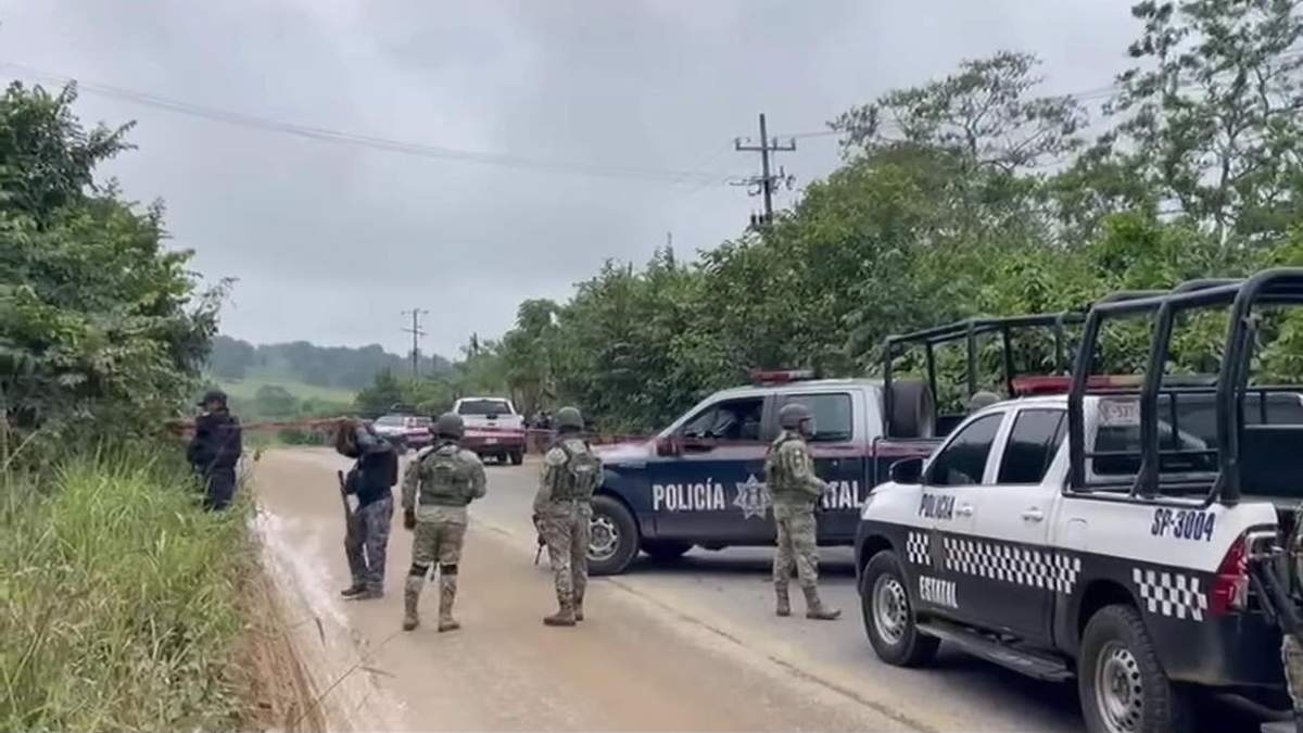Autoridades llevan a cabo operativo tras ataque armado a base policiaca en San Juan Evangelista, Veracruz