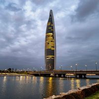 Marruecos inaugura un rascacielos de 700 millones de dólares e impulsa sus ambiciones globales