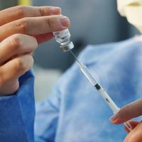 Coronavirus: la cuarta dosis se puede combinar con otras vacunas
