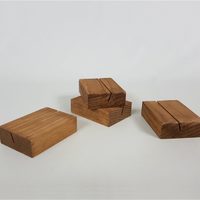 Con tacos de madera que ibas a tirar, hacé este divina deco estilo Pinterest para tu mesa de luz