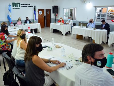Las autoridades de Río Negro confirmaron una paritaria para diciembre