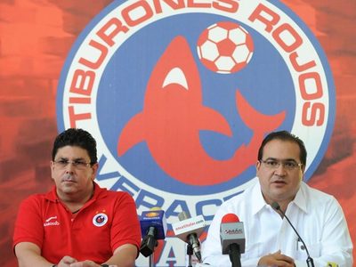 Se apropia Kuri de la identidad y marca de los Tiburones