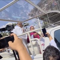 Arzobispo de Tuxtla pide disculpas por pasear en papamóvil (Video)