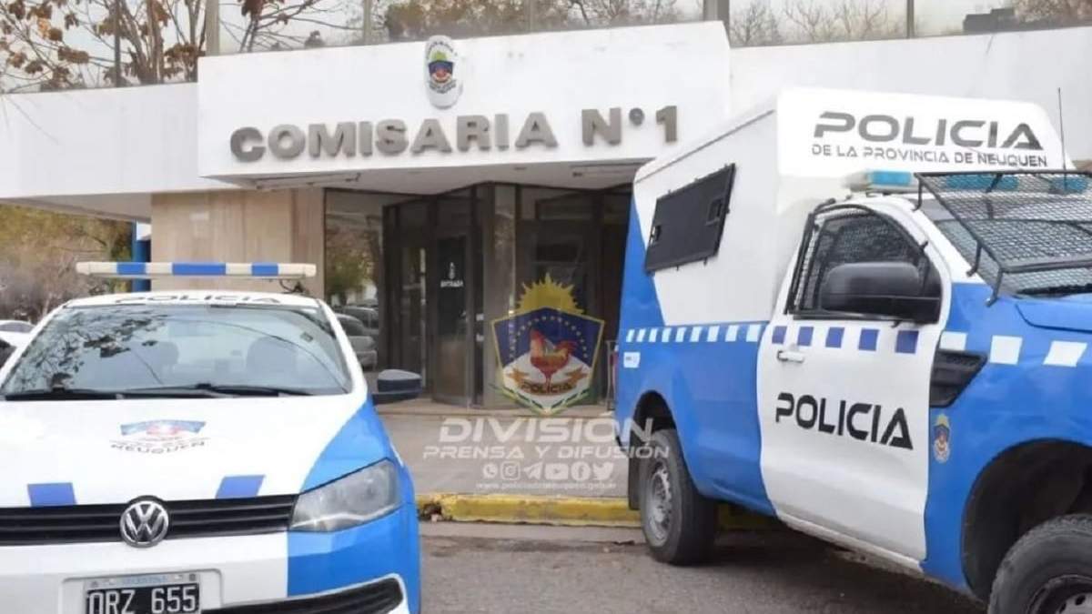 Los dos policías imputados prestaban servicios en la Comisaría Primera de Neuquén. Fuente: (Policía de Neuquén)