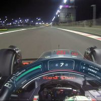 "Checo" Pérez sufrió en Abu Dhabi y cierra temporada 2022 con un tercer lugar