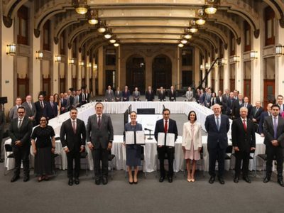 Sheinbaum se compromete a fijar la canasta básica 910 pesos