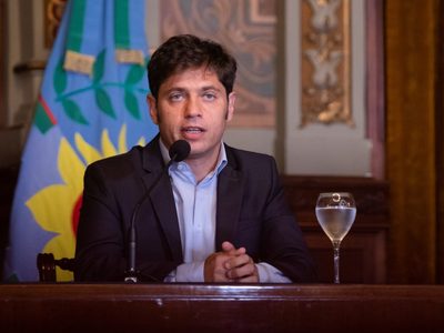 Axel Kicillof habló con Gabriel Boric y aseguró que imputarán a los barras de Independiente por intento de homicidio