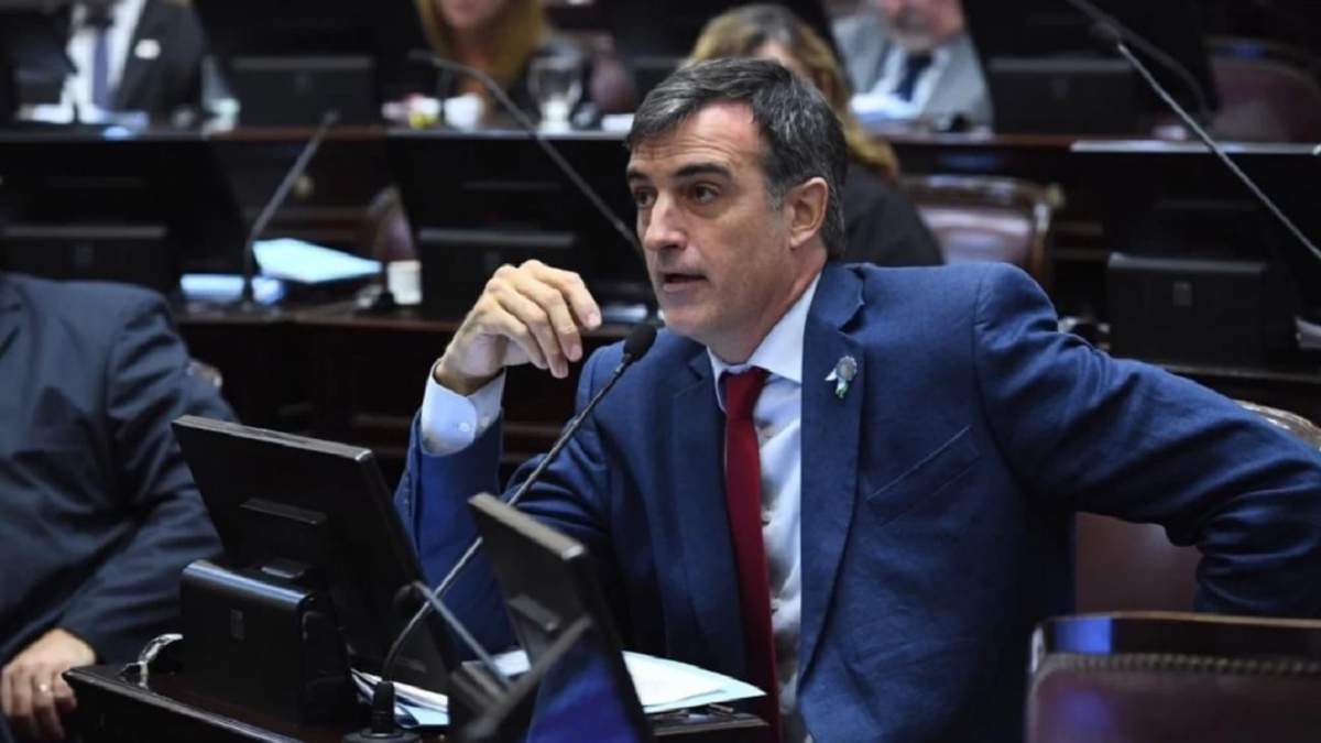 El senador Esteban Bullrich. Fuente: (Twitter)
