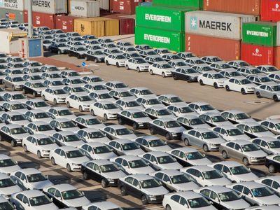 Importaciones: el Gobierno solicitó restricción máxima en autos por falta de dólares