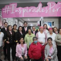 Con corbatas rosas y donativos, ASPA y Fucam se unen a la lucha contra el cáncer de mama
