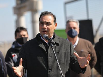 Valdés ordenó el encierro total de otra ciudad en Corrientes