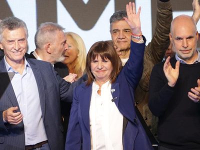 La oposición cierra filas para darle batalla a Milei en las elecciones de Argentina