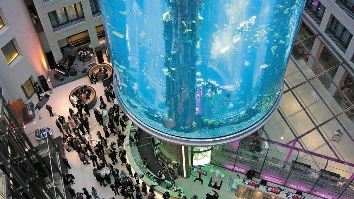 El acuario ubicado en el Radisson Collection de Berlin