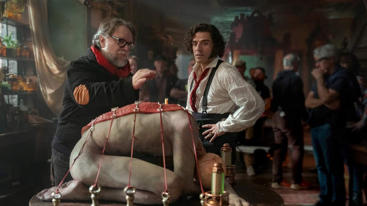 Guillermo del Toro solicita apoyo para salas de cine independiente que proyectarán Frankenstein