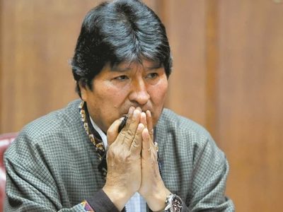 Evo Morales retornará a Bolivia "al día siguiente" si el MAS gana las presidenciales