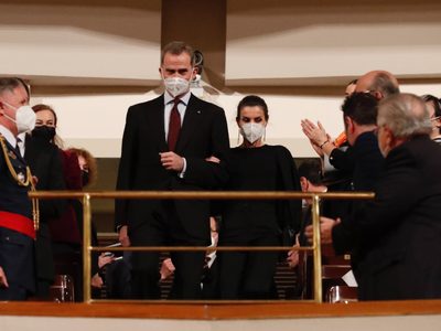 "Un mensaje de dolor": la reconfortante presencia de la reina Letizia